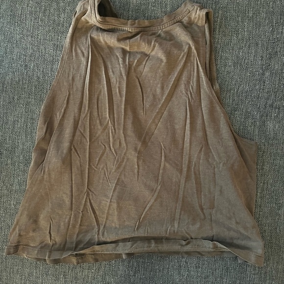 Girlfriend Collective green tank top - Picture 2 of 3